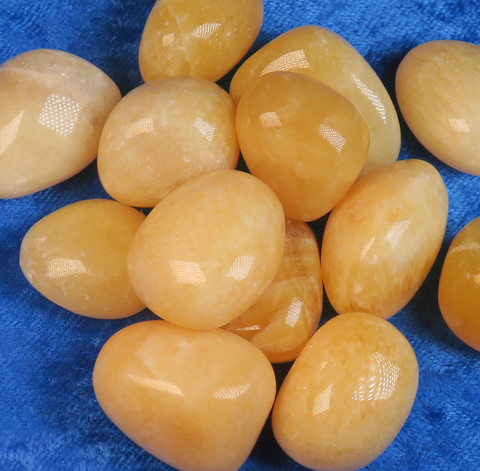  Kalsiitti, keltainen rumpuhiottu 20-25g Orangecalcite Brasilia