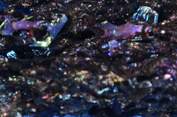 Piikarbidi metallinhohtoinen tummansininen kivimurske 3g