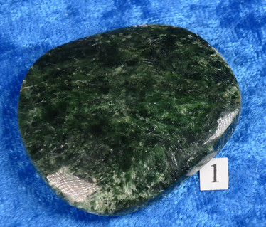 Aktinoliitti 15-30g taskukivi