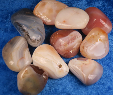 Akaatti rumpuhiottu 25-30g Brasilia