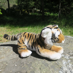 Pehmolelu Tiikeri 30cm, pituus kuonosta hännänpäähän 55cm