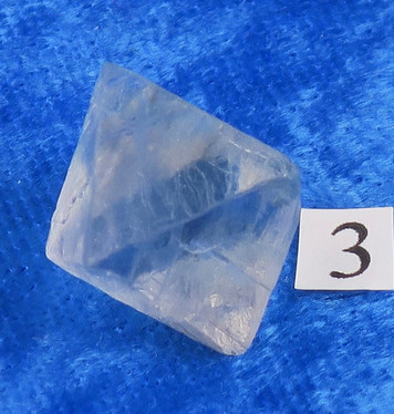 Fluoriitti kide alle 5g kaksoispyramidi oktaedri