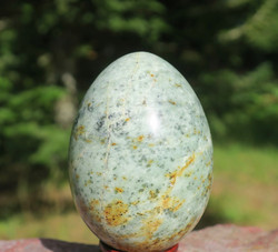 Marmori kivimuna, vihreänkirjava 6cm 180g