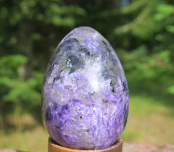 Kivimuna tsharoiitti 137g 55mm violetti nro B