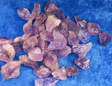 Ametisti 1-5g raakakide 500g pussillinen n350kpl Brasilia