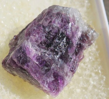 Fluoriitti raaka violetti 27mm nro 8R14