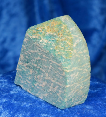 Amatsoniitti siivu 87g 50x50x18mm  nro Hi85. Katso video