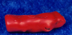 Schaum koralli punainen 17g 47mm reikä Hi102a