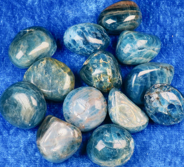 Apatiitti sininen rumpuhiottu 10-15g Madagaskar