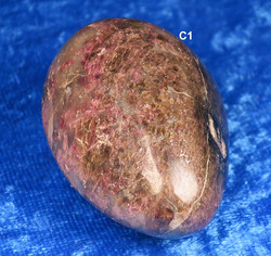 Rubelliitti pinkki turmaliini rumpuhiottu 78g B1 tai  C1 64g