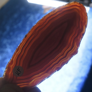 Akaattilevy  karneoli 85x35mm oranssi siivu KF