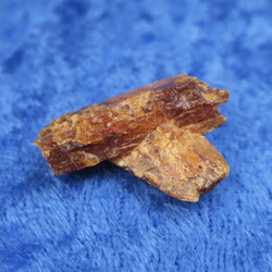 Kultakyaniitti, orange kyanite raaka 5,1g Botswana nroB