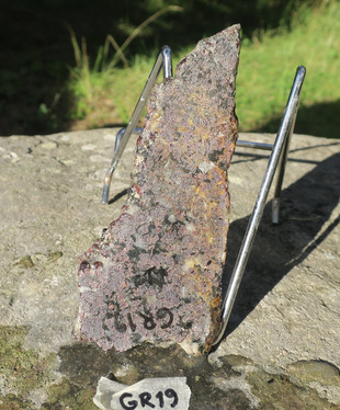 Granaatti siivu 160x70x7mm 190g Suomi GR19