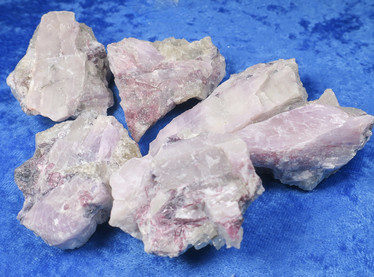 Kunziitti raaka 60-70g Suomi Hi132