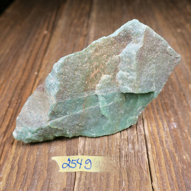 Aventuriini vihreä raaka  254g 100x55x40mm Luosto Suomi Hi149