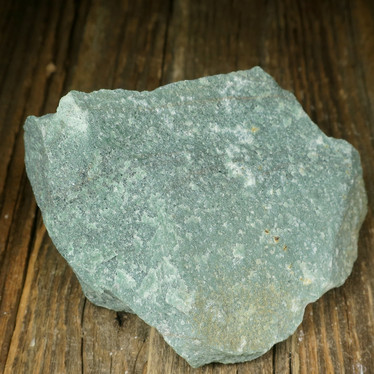 Aventuriini vihreä raaka 338g 100x85x45mm Luosto Suomi Hi149