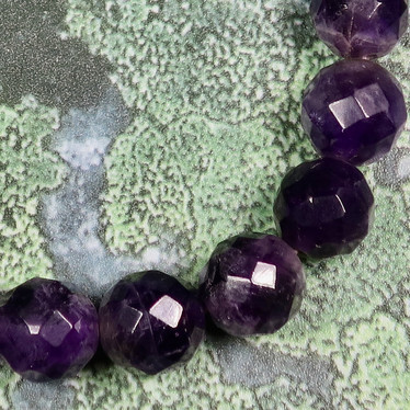 Ametisti tumma violetti viistehiottu  12mm irtohelmi