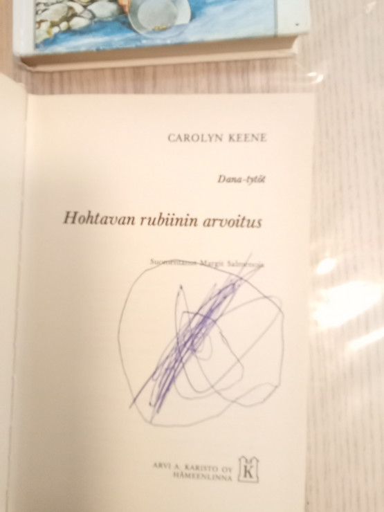 Carolyn Keene 4 kirjaa