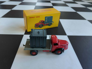 Dinky Toys 34 B Perliet Container Truck pienoismalli
