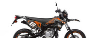 Stage6 tarrasarja musta, Yamaha DT