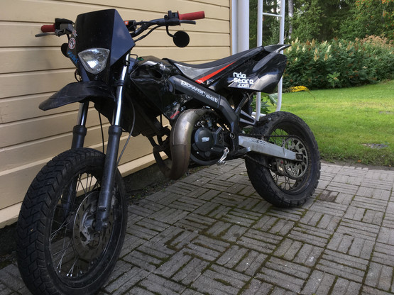 Vaihdepoljin Derbi Senda, hopea
