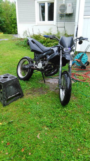 Toxik katesarja, musta, Derbi Senda X-treme <-09