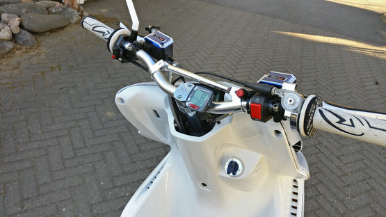 Polvikate, valkoinen, Yamaha Aerox <-12