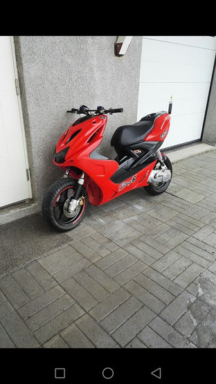 Etuvalo Black Line, Yamaha Aerox <-12