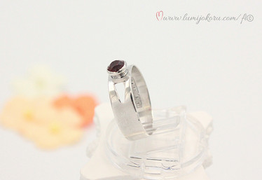 Sormus 18mm hopeaa