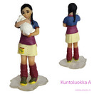 Schleich Tyttö pupu sylissä 13902 - Second Hand