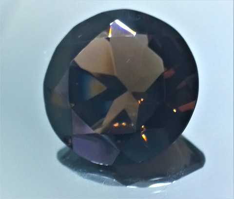 luonnollinen savukvartsi harvinaisuus Burmasta  22mm / 25ct