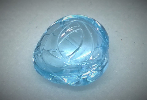 Käsin hiottu fancy hiontainen topaasi, sky blue 11,4ct