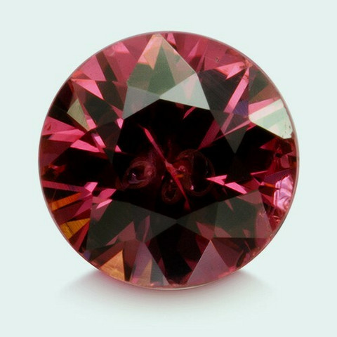 Rubiini 5,7mm / 0,9ct kuvallisella aitoustodistuksella