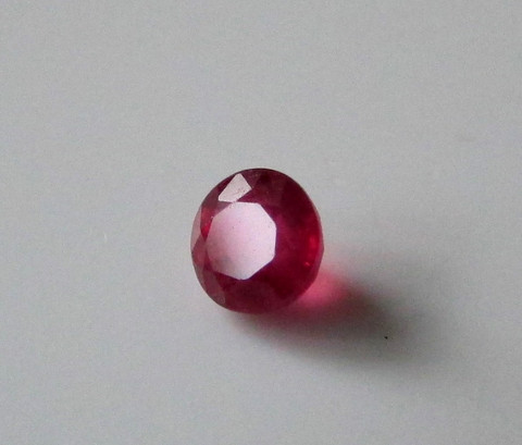 (473) Rubiini 4,5mm