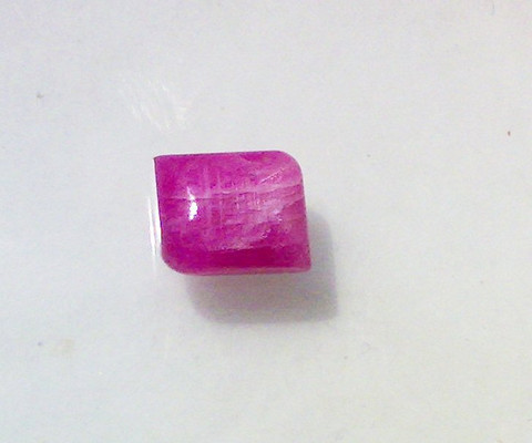 251 rubiini, fancy hionta 5,8ct