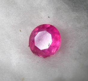 (351) Rubiini 6,3mm