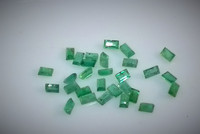 Smaragdi 1,4  x 2  - 2,5mm