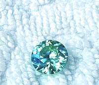 Moissaniitti / moissanite 3mm - 10mm harvinaisempi sinisen vihreä sävy