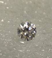 Moissaniitti / moissanite 0,4ct / 5mm  väritön kirkas briljantti