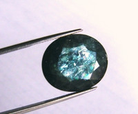 Erikoinen luonnon safiiri 14,5ct /18 x 15mm, monivärinen loiste