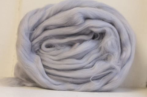 Superwash vaaleanharmaa 710, 50 g
