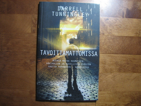 Tavoittamattomissa, Darrell Tunningley, d2