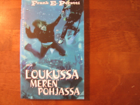Loukussa meren pohjassa, Frank E. Peretti, d3