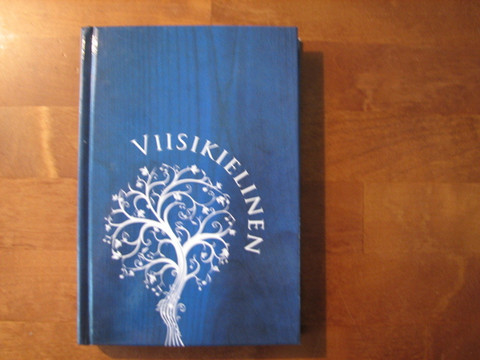 Viisikielinen, nuottikirja, d2