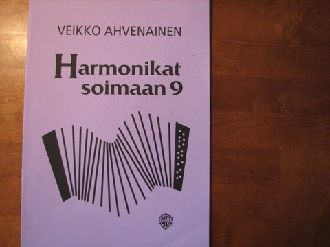 Harmonikat soimaan 9, Veikko Ahvenainen