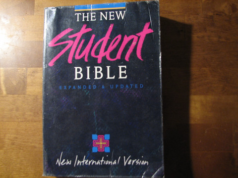 The New Student Bible, New International Version