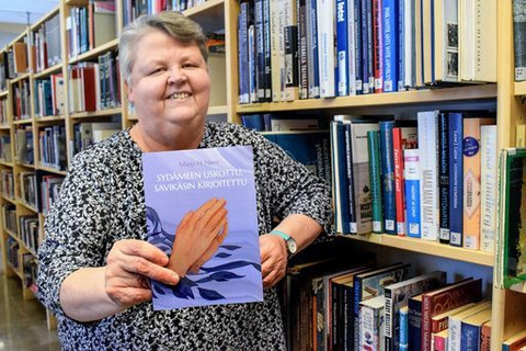 Sydämeen uskottu, savikäsin kirjoitettu, Marjo Niemi