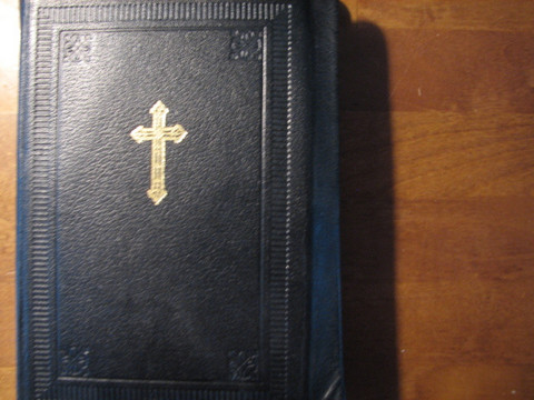 Biblia, Koko Pyhä Raamattu, nahkakannet, suojareuna