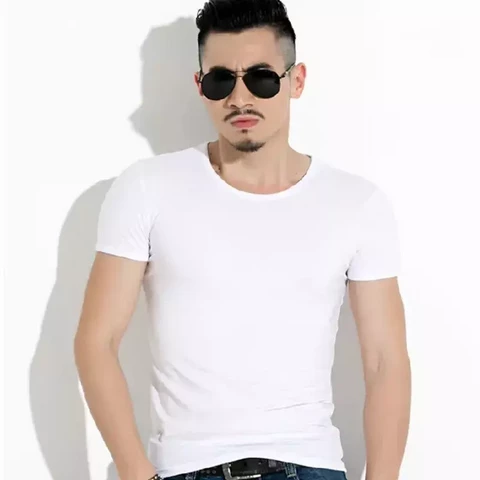 Miesten valkoinen T-paita 16 kpl 1,80€ kpl