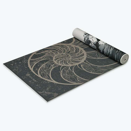 Gaiam Spiral Motion Reversible Premium Yoga Mat, 6 mm –